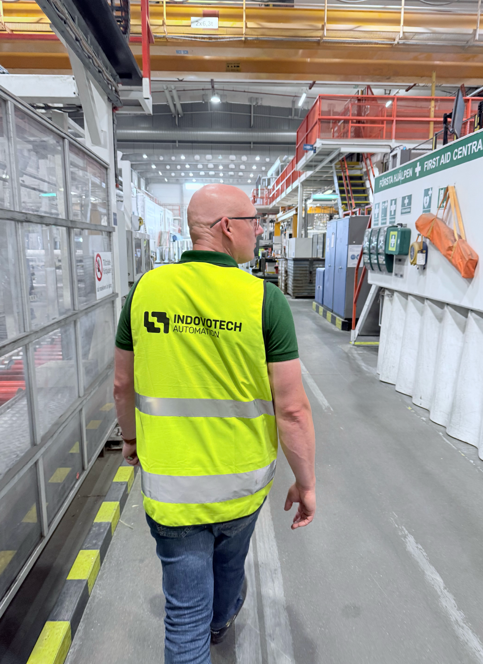 Medarbetare från Indovotech Automation företag i Karlskrona i industriell produktion